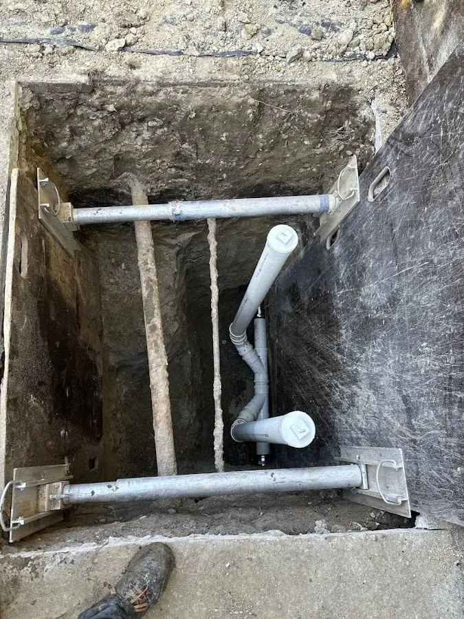 Experienced plumber completing Gas Line Repair work in Wilmette